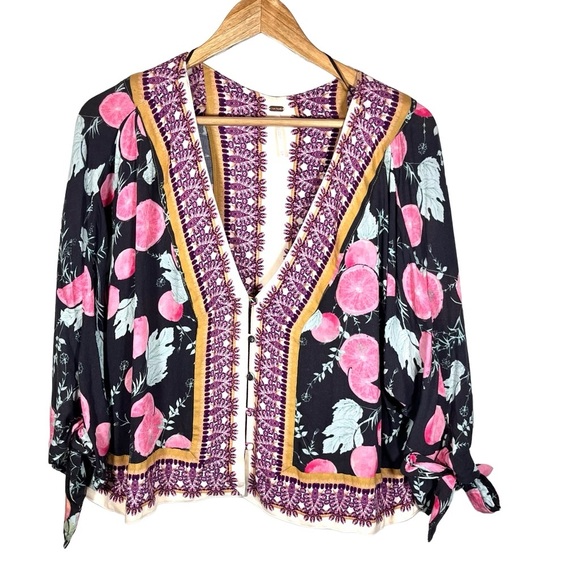 Free People Freshly Squeezed Knit Oversized Blouse Tie Sleeves Button Front XS - Picture 3 of 12